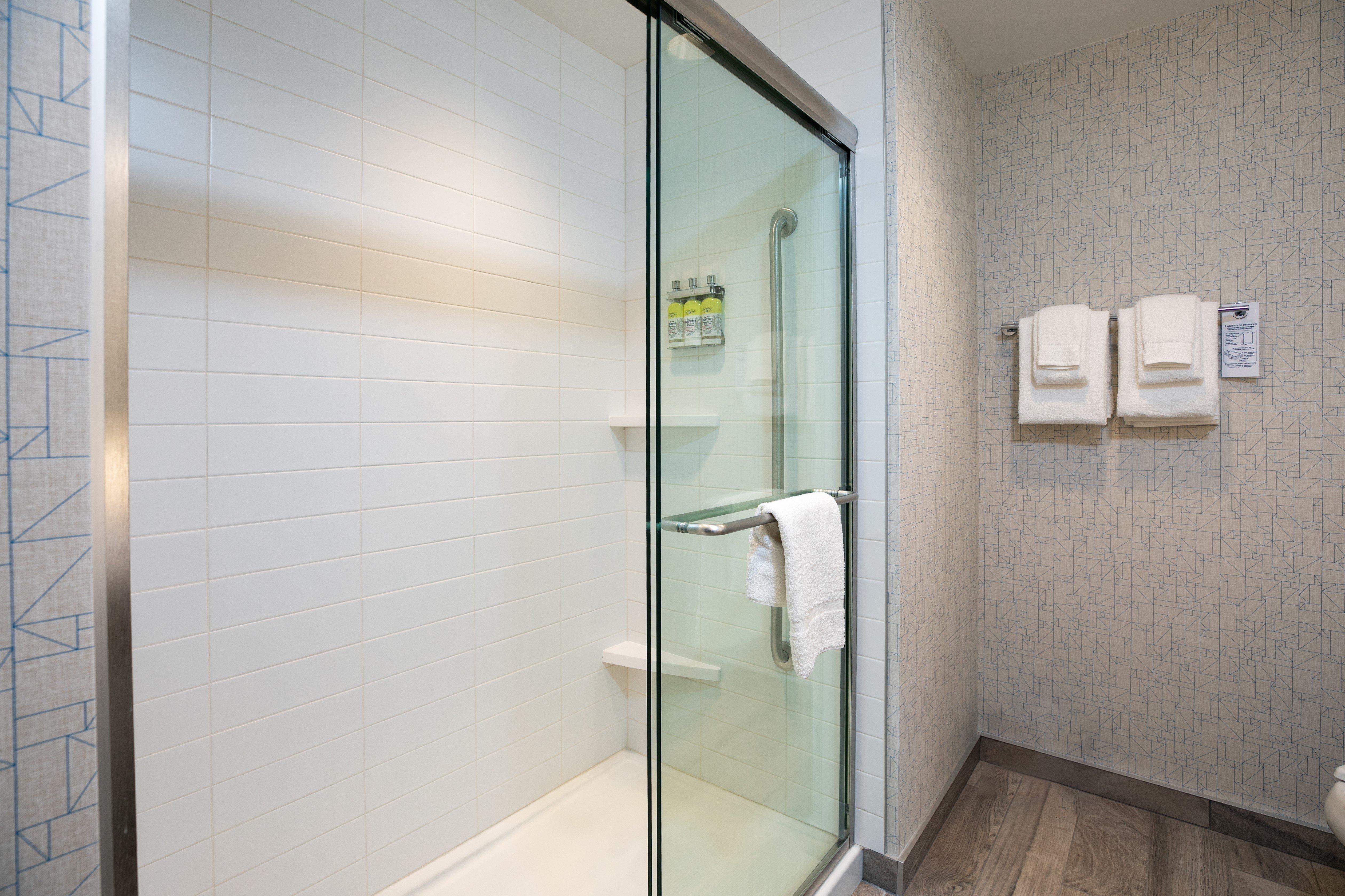Holiday Inn Express - Lethbridge Southeast By Ihg Exterior photo