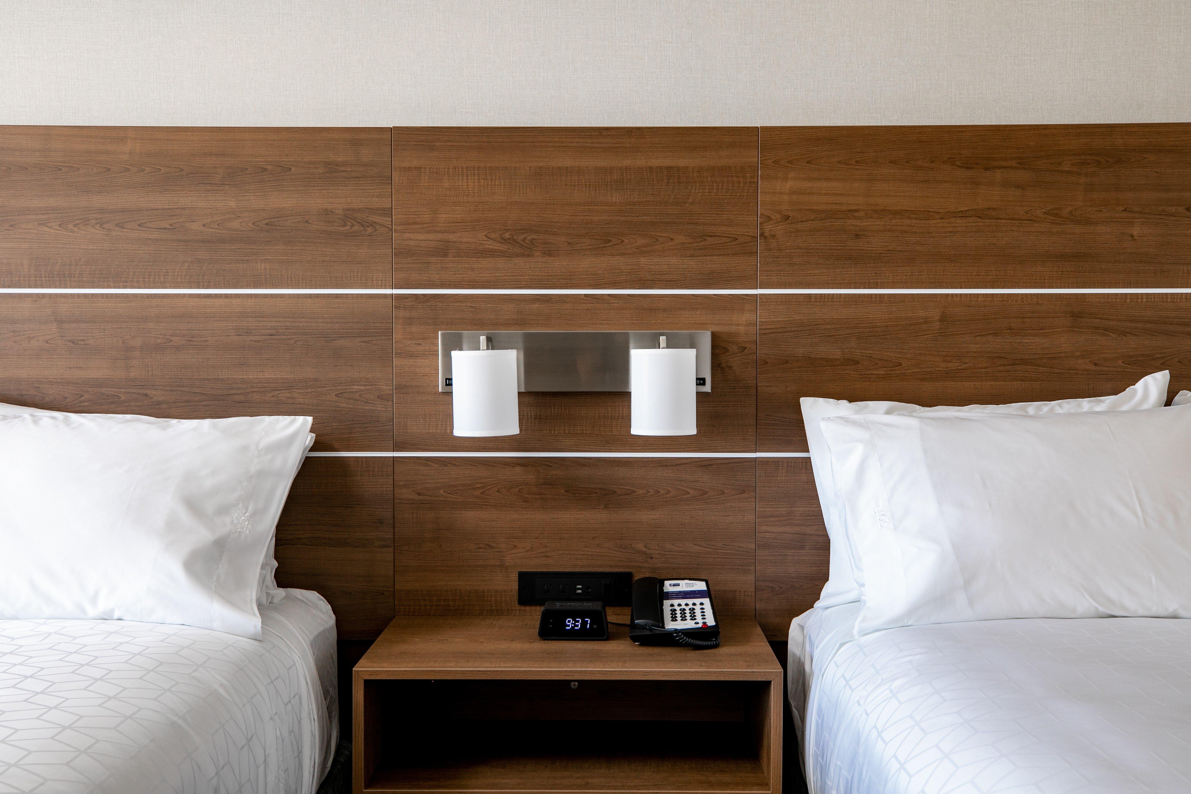 Holiday Inn Express - Lethbridge Southeast By Ihg Exterior photo