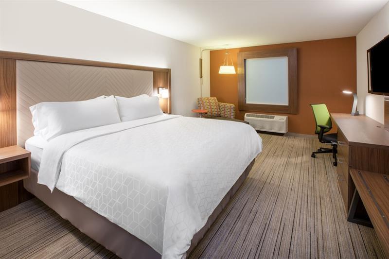 Holiday Inn Express - Lethbridge Southeast By Ihg Exterior photo